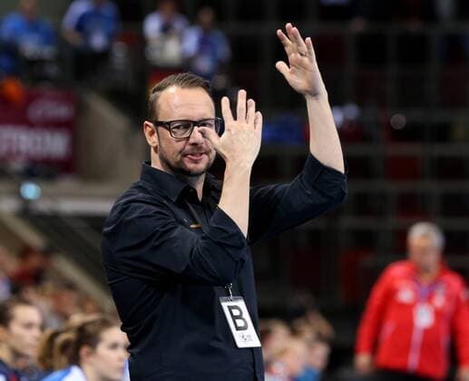 Ludwigsburg handball 1 Bundesliga women SG BBM Bietigheim vs of Buxtehude SV coach SG BBM Bietigheim Martin Albertsen