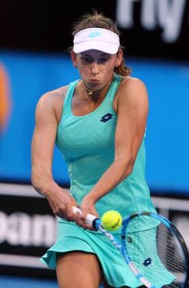 (180101) -- PERTH, Jan. 1, 2018 -- Elise Mertens of Belgium returns the ball to Angelique Kerber of Germany during a group match between Germany and Belgium at the Hopman Cup mixed teams tennis tournament in Perth, Australia, Jan. 1, 2018. ) (SP)AUSTRALIA-PERTH-TENNIS-HOPMAN CUP ZhouxDan 
