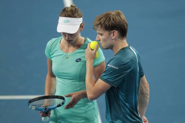 1st January 2018, Perth Arena, Perth, Australia; MasterCard Hopman Cup Tennis; David Goffin and Elise Mertens of Team Belgium talk tactics during the mixed doubles won by Germany 2 sets to love  ActionPlus11967235