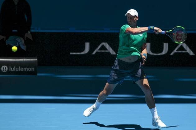3rd January 2018, Perth Arena, Perth, Australia; MasterCard Hopman Cup Tennis; Vasek Pospisil of Team Canada plays a forehand shot against Alexander Zverev of Team Germany Zverev won 2-0  ActionPlus11967731
