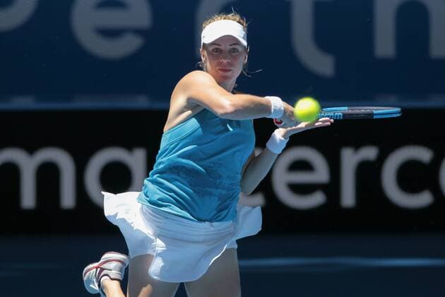 4th January 2018, Perth Arena, Perth, Australia; MasterCard Hopman Cup Tennis; Anastasia Pavlyuchenkova of Team Russia plays a forehand shot against Naomi Osaka of Team Japan on day 6 of the Hopman Cup  ActionPlus11967926