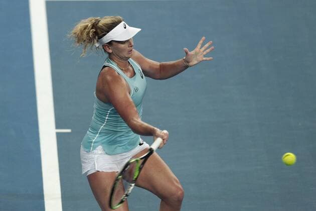 4th January 2018, Perth Arena, Perth, Australia; MasterCard Hopman Cup Tennis; CoCo Vandeweghe of Team USA plays a forehand shot against Belinda Bencic of Team Switzerland  ActionPlus11968005