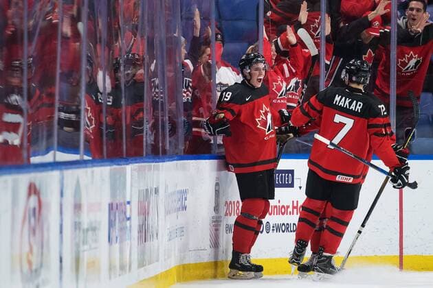 180104 Canada s Drake Batherson and Cale Spouses exults after 2 1 minced during ice hockey semifinal Canada pa between JVM and Czech Republic 4 January 2018 in Buffalo  Copyright: JOELxMARKLUND BB180104JM067