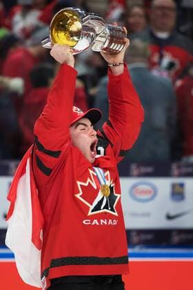 180105 Canada s Dillon Dube rejoices with the win the trophy after Canada won the ice hockey WORLD JUNIOR CHAMPIONSHIPS final between pa Sweden and Canada on 5 January 2018 in Buffalo  Copyright: JOELxMARKLUND BB180105JM123