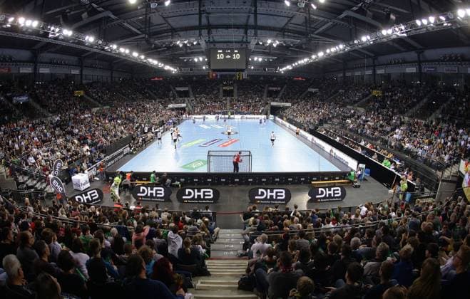 Stuttgart , Handball Länderspiel Deutschland vs. Island , Übersicht Porsche Arena *** Stuttgart handball match Germany vs Iceland overview Porsche arena
