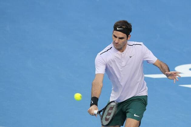 6th January 2018, Perth Arena, Perth, Australia; MasterCard Hopman Cup Tennis Final; Roger Federer of Team Switzerland plays a backhand shot against Alexander Zverev of Team Germany during the third set of the Final  ActionPlus11968544