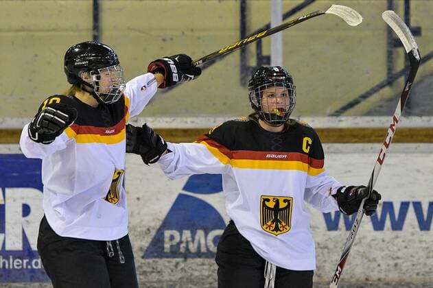 GER Nations Cup 2018 Germany GER vs Canada CAN 06 01 2018 BLZ arena feet GER Nations Cup 2018 Germany GER vs Canada CAN pictured goal celebration after Tor 1 3 Yvonne Rothemund GER 10 Julia Zorn GER 8 nordphotoxHafner nph00200