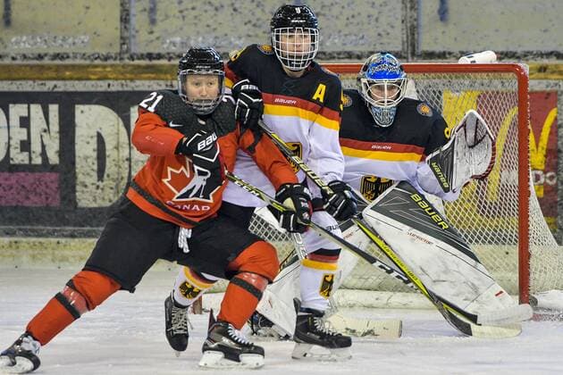 GER Nations Cup 2018 Germany GER vs Canada CAN 06 01 2018 BLZ arena feet GER Nations Cup 2018 Germany GER vs Canada CAN in the picture of Hannah Miller CAN 21 Rebecca Graeve GER 9 Franziska Albl GER 95 nordphotoxHafner nph00200