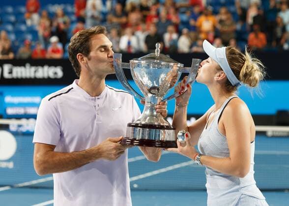 BELINDA BENCIC ROGER FEDERER with the Trophy winner mixed doubles winners tennis Hopman Cup 2018 ITF Perth arena Perth Western Australia Australia 6 January 2018 Â Copyright: xJuergenxHasenkopfx