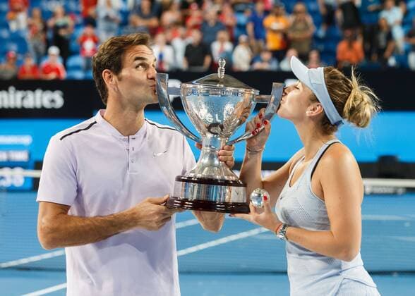 BELINDA BENCIC ROGER FEDERER with the Trophy winner mixed doubles winners tennis Hopman Cup 2018 ITF Perth arena Perth Western Australia Australia 6 January 2018 Â Copyright: xJuergenxHasenkopfx