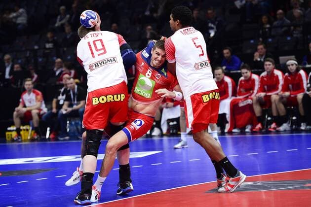 Bjarte Myrhol (Norvege) vs Rene Toft Hansen Mads Mensah Larsen (Danemark) HANDBALL : Norvege vs Danemark - Golden League - Paris - 06 01 2018 JBAutissier Panoramic 