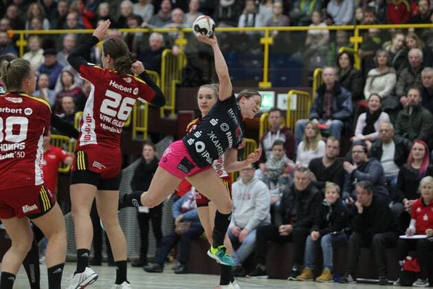 Anna Loerper Metzingen during the cast playing the HSG Bensheim Auerbach vs babes Metzingen in the 1 handball Bundesliga of women on 06 01 2018 photo Michael Bermel Eibner Bensheim Copyright: xMichaelxBermel Eibner-Pressefotox EP_mbl