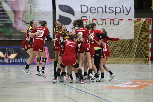 Jubilation Bensheim after the victory at the HSG Bensheim Auerbach game vs babes Metzingen in the 1 handball Bundesliga of women on 06 01 2018 photo Michael Bermel Eibner Bensheim Copyright: xMichaelxBermel Eibner-Pressefotox EP_mbl