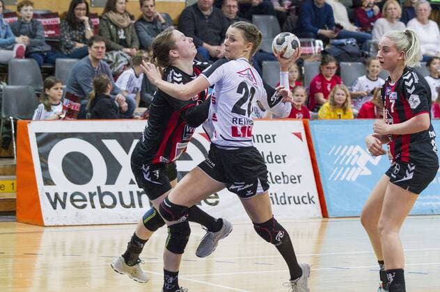 Handball Bundesliga TSV Bayer 04 Leverkusen vs Neckarsulm SU 34 27 handball Bundesliga TSV Bayer 04 Leverkusen vs Neckarsulm SU 34 27 7 1 2017 Leverkusen Ostermann arena Germany photo Ralf Kabra Elf Annfleur Bannister 11 RL Nele Reimer 20 RL RR Elf Mia Zschoke 7 RR RM RL xrkx