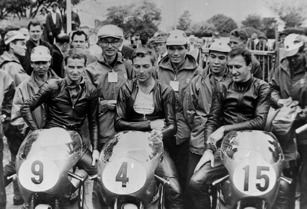 JAPANESE SUZUKI MOTOR CYCLES AT ISLE OF MAN RACE WITH ERNST DEGNER, FRANK PERRIS AND HUGH ANDERSON ; 13 JUNE 1963, Copyright: Topfoto  UnitedArchivesIPU458540