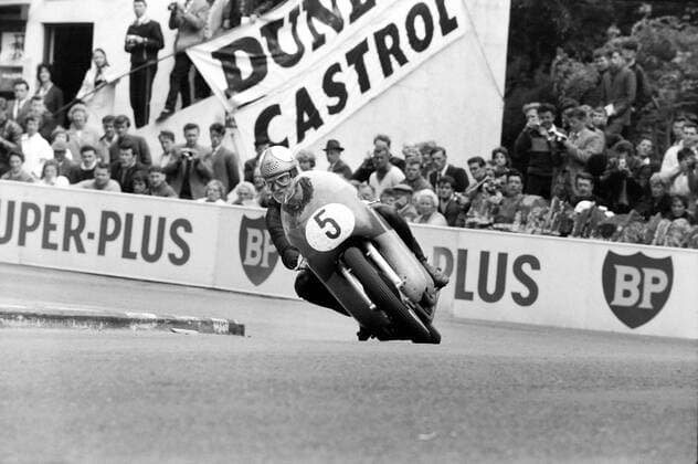 MOTOR CYCLING MIKE HAILWOOD SENIOR 500CC TTIN ISLE OF MAN ; 14 JUNE 1963, Copyright: Topfoto  UnitedArchivesIPU458672