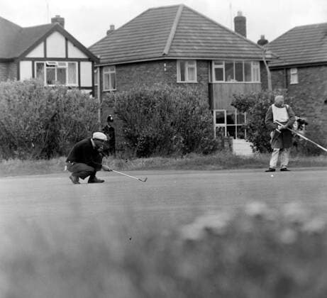 AMERICAN GOLF PLAYER ARNOLD PALMER IN ACTION IN LYTHAM ST. ANNES DURING OPEN GOLF CHAMPIONSHIPS ; 11 JULY 1963, Copyright: Topfoto  UnitedArchivesIPU460090