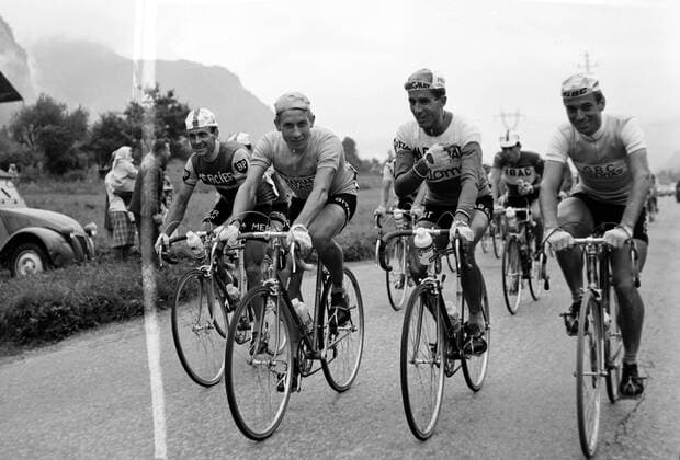 TOUR DE FRANCE CYCLING RACE LAP WINNERS RIDER JACQUES ANQUETIL AND BELGIAN RIK VAN LOOY IN FRANCE ; 13 JULY 1963, Copyright: Topfoto  UnitedArchivesIPU460219