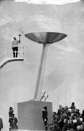 Olympia, Historie, Olympische Winterspiele 1964 in Innsbruck WINTER OLYMPICS IN INNSBRUCK, AUSTRIA - OPENING CEREMONY ; 29 JANUARY 1964, Copyright: Topfoto  UnitedArchivesIPU470650
