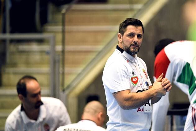180108 Hungary s head coach Ljubomir Vranjes during training the international handball team between Sweden and Hungary on 8 January 2018 in Partille  Copyright: CARLxSANDIN BB180108CS003