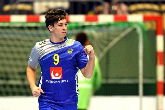 180108 Sweden s Jerry Tollbring cheering during training the international handball team between Sweden and Hungary on 8 January 2018 in Partille  Copyright: CARLxSANDIN BB180108CS029