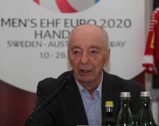 HANDBALL - EHF EC 2018, preview VIENNA,AUSTRIA,09.JAN.18 - HANDBALL - EHF European Championship EM Europameisterschaft 2018, preview, farewell of team Austria. Image shows president Gerhard Hofbauer (OEHB). GEPAxpictures xChristianxOrt