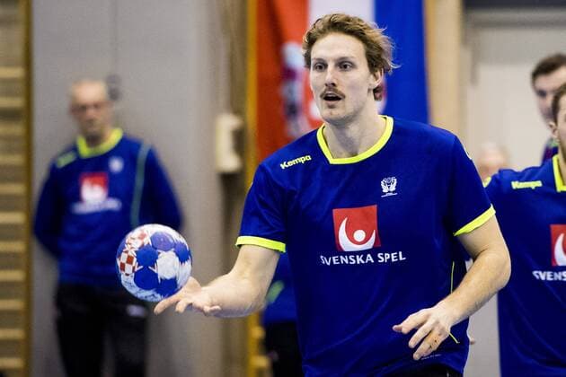 180110 Sweden s Jesper Nielsen during a training session and press conference with the Swedish national team handball EUROPEAN CHAMPIONSHIP 2018 10 January 2018 in Split  Copyright: LUDVIGxTHUNMAN BB180110LT011