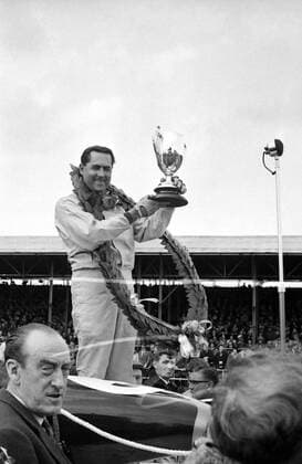 RACING DRIVER JACK BRABHAM WINS 16TH INTERNATIONAL TROPHY RACE AT SILVERSTONE FORMULA ONE F 1 ; 2 MAY 1964, Copyright: Topfoto  UnitedArchivesIPU476189