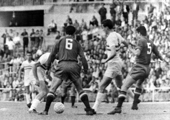 FOOTBALL SPAIN V HUNGARY - FUSTE JOSE EURO NATIONS CUP AND OLIVELLA ; 18 JUNE 1964, Copyright: Topfoto  UnitedArchivesIPU479083