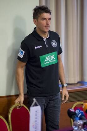 National coach Christian Prokop enters the PK room 1 Press Conference of the German national team in Zagreb handball EHF euro 2018 12 01 18 Zagreb Zagreb Croatia Hotel Panorama Copyright: xAgentur54Gradx xFelixxKoenigx