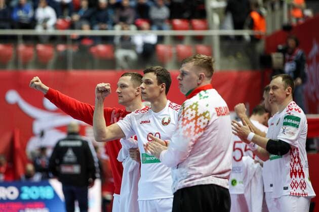 HANDBALL - EHF EURO 2018, BLR vs AUT POREC,CROATIA,12.JAN.18 - HANDBALL - EHF European Championship EM Europameisterschaft group stage, Belarus vs Austria. Image shows the rejoicing of Belarus bench. GEPAxpictures xMaticxKlansek