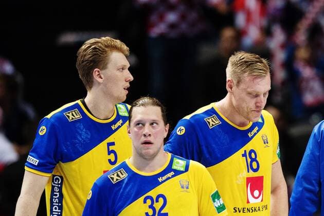 180112 Sweden s Simon J Mattias Zachrisson and Fredric P moping around after the loss in the handball match between Sweden and Iceland during Handball CHAMPIONSHIPS on 12 January 2018 2018 in Split  Copyright: LUDVIGxTHUNMAN BB180112LT077