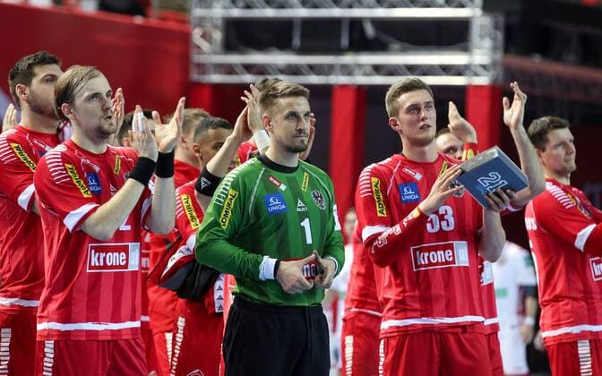 HANDBALL - EHF EURO 2018, BLR vs AUT POREC,CROATIA,12.JAN.18 - HANDBALL - EHF European Championship EM Europameisterschaft group stage, Belarus vs Austria. Image shows Gerald Zeiner (AUT), Thomas Bauer (AUT) and Mykola Bilyk (AUT) . GEPAxpictures xMaticxKlansek