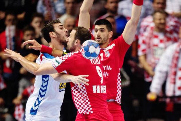 180112 Serbia Petar Nenadic and Croatia s Igor Vori in the melee during the handball match between Croatia and Serbia in the European Handball CHAMPIONSHIP January 12, 2018 2018 in Split  Copyright: LUDVIGxTHUNMAN BB180112LT103