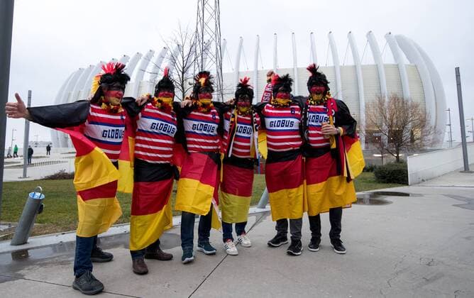 Bilder des Tages - SPORT HANDBALL - EHF EURO 2018, GER vs MNE ZAGREB,CROATIA,13.JAN.18 - HANDBALL - EHF European Championship EM Europameisterschaft group stage, Germany vs Montenegro. Image shows the fans of Germany and general view of arena. GEPAxpictures xMaticxKlansek