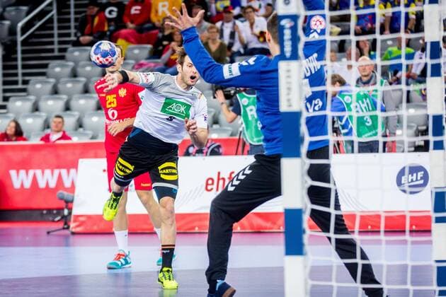 13 01 2018 arena Zargreb Zagreb CRO EHF European Championship men Germany vs Montenegro in Group C in the image Uwe Gensheimer of Germany during the preliminary round group C match of the EHF men s handball European Championship between Germany and Montenegro at the arena Zargreb in Zagreb Croatia on 2018 0 1 13 Zagreb Copyright: xEibner-Pressefotox EP_slo