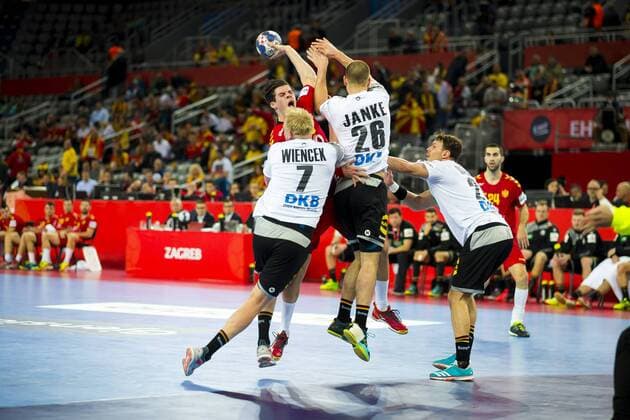 Vladan reservoir Nr 93 Montenegro fails at Patrick Wiencek Nr 7 Germany Maximilian Janke No. 26 Germany and Kai Haefner Nr 25 Germany Montenegro preliminary handball EHF euro 2018 13 01 18 Zagreb Croatia Zagreb arena Copyright: xAgentur54Gradx xFelixxKoenigx