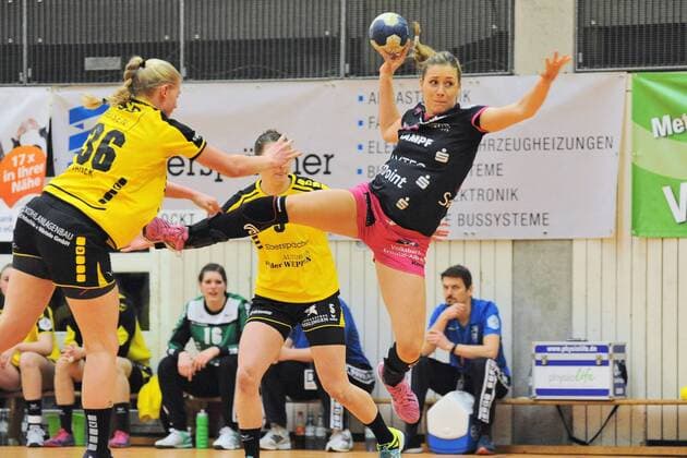 Marija Obradovic chicks Metzingen 51 against Vivien Jaeger Swabia of Hornets 36 handball women andball women DHB Cup quarterfinals 13 01 2018 photo TBaur EIBNER Padmanabha Belastingen Copyright: xEIBNER Tobias_Baurx EP_TBR