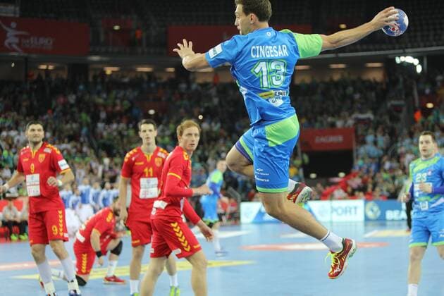 Zagreb, 13 01 2018 - Arena Zagreb hall, 2018 Men s European Championship EM Europameisterschaft Preliminary Round, Group C. Macedonia (red) - Slovenia (blue) 