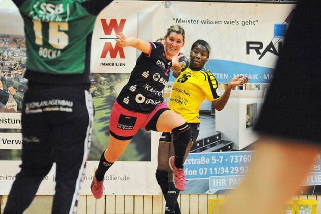 Marlene Zapf chicks Metzingen 2 team handball women DHB Cup quarterfinals 13 01 2018 photo TBaur EIBNER Padmanabha Belastingen Copyright: xEIBNER Tobias_Baurx EP_TBR