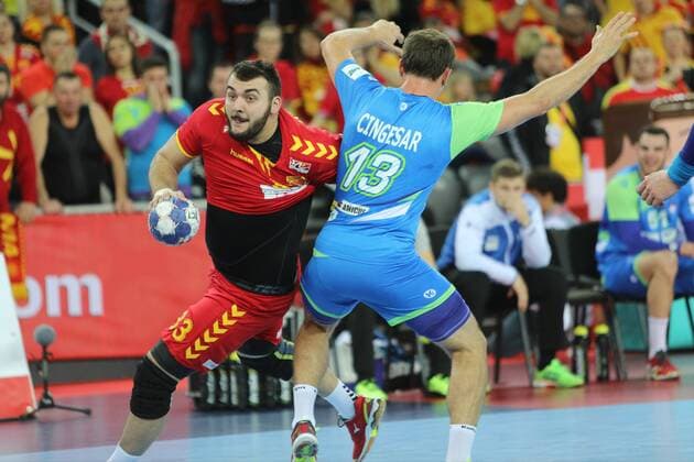 Zagreb, 13 01 2018 - Arena Zagreb hall, 2018 Men s European Championship EM Europameisterschaft Preliminary Round, Group C. Macedonia (red) - Slovenia (blue) 