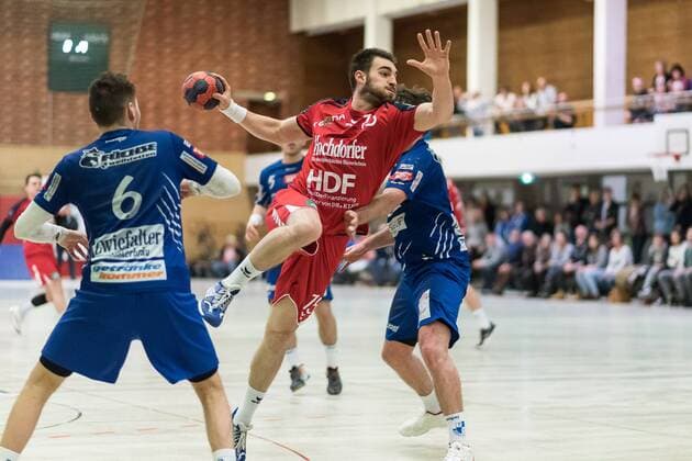 Bastian Stroelin TV Weilstetten 06 Maximilian Fuhrmann SG H2Ku Herrenberg 15 TV Weilstetten against SG H2Ku Herrenberg handball BWOL men 13 01 2018 Balingen Copyright: xEIBNER WolfgangxFrankx EP_WFK