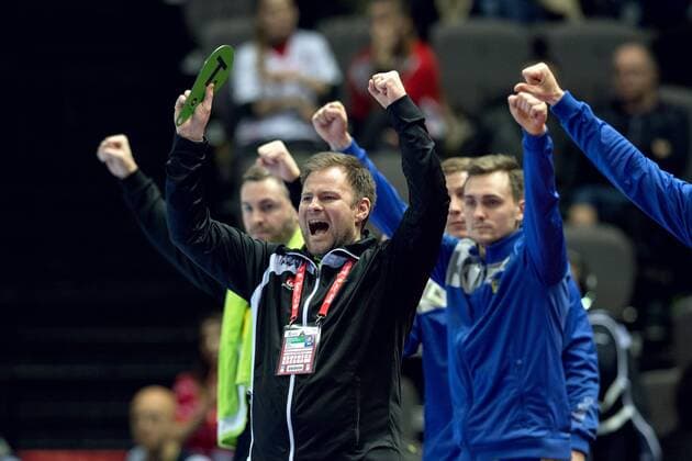 180114 Sweden s head coach Kristjan andresson exults in the handball match between Serbia and Sweden during Handball CHAMPIONSHIPS January 14, 2018 2018 in Split  Copyright: LUDVIGxTHUNMAN BB180114LT026