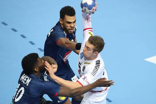 HANDBALL - EHF EURO 2018, AUT vs FRA POREC,CROATIA,14.JAN.18 - HANDBALL - EHF European Championship EM Europameisterschaft group stage, Austria vs France. Image shows Dika Mem (FRA) and Tobias Wagner (AUT). GEPAxpictures xMaticxKlansek