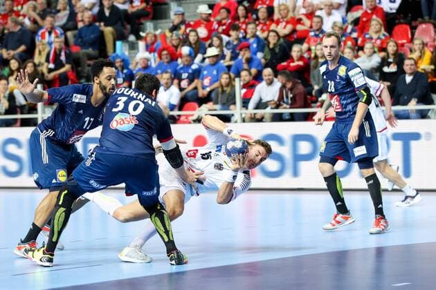 HANDBALL - EHF EURO 2018, AUT vs FRA POREC,CROATIA,14.JAN.18 - HANDBALL - EHF European Championship EM Europameisterschaft group stage, Austria vs France. Image shows Timothey NÕGuessan (FRA), Nicolas Tournat (FRA) and Lukas Herburger (AUT). GEPAxpictures xMaticxKlansek