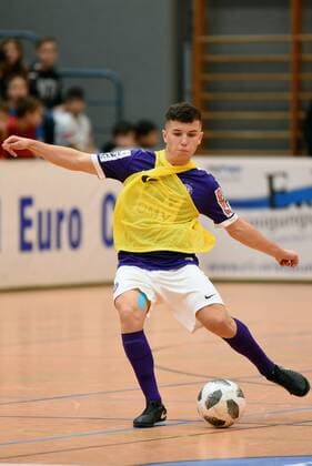 Quarter-final 1 FK Austria Vienna 0 VfB Stuttgart 3 Stefan r FK Austria Vienna Germany Gaildorf sports youth soccer indoor soccer tournament youth Euro Cup 2018 on 14 01 2018 Sports Hall