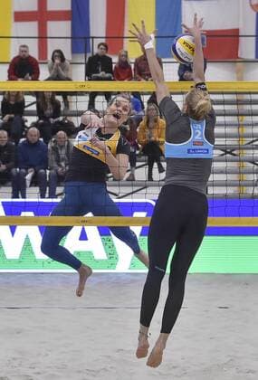 Czech Michala Kvapilova (right) and Taru Lahti-Liukkonen of Finland in action during women Beach volleyball Beachvolleyball CEV European Championship EM Europameisterschaft Tour Masters semifinal match Kolocova and Kvapilova vs Anniina Parkkinen and Taru Lahti-Liukkonen in Pelhrimov, Czech Republic, Sunday, January 14, 2018. (CTKxPhoto LubosxPavlicek) CTKPhotoP201801140308101  PAV 1