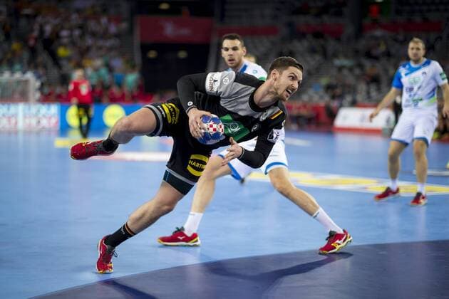 Hendrik Pekeler Nr 13 United Kingdom Slovenia United Kingdom preliminary handball EHF euro 2018 15 01 18 Zagreb Croatia Zagreb arena Copyright: xAgentur54Gradx xFelixxKoenigx