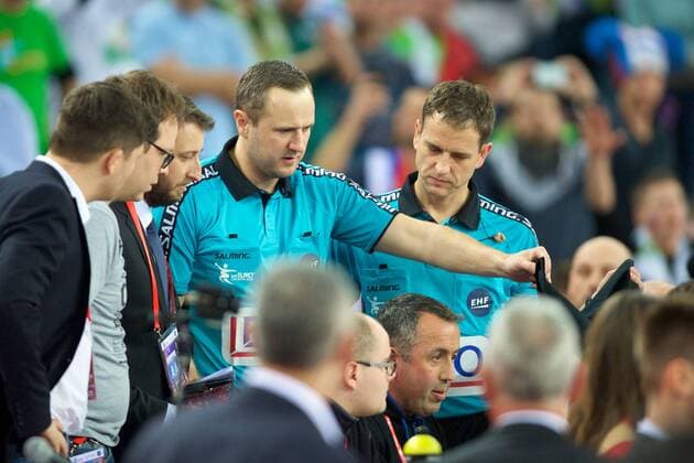 Handball Zagreb 15 01 2018 Championship men s men euro Championships preliminary round Slovenia SLO Germany GER referee Mindaugas Gatelis LTU and Vaidas Mazeika LTU at the video evidence video evidence decision