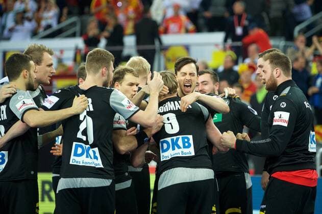 Handball Zagreb 15 01 2018 Championship men s men euro Championships preliminary round Slovenia SLO Germany GER Tobias Reichmann Germany no. 09 Patrick Groetzki Germany no. 24 Philipp Weber Germany no. 20 Andreas Wolff Germany TW No. 33 cheers